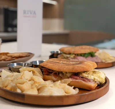 Riva Sunset Deli in cancun